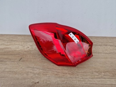 Kia ceed 2 ii 12-16 rok хетчбек права лампа задня фото №1