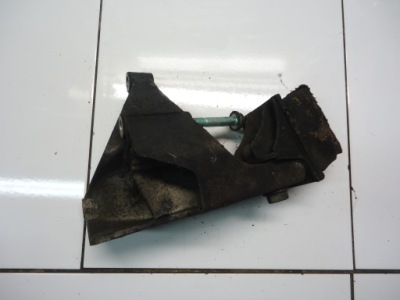 Vw lt 35 2.5tdi 2.5 tdi кронштейн двигателя 074199308 фото №1