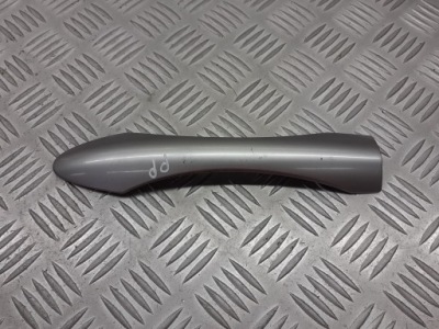 Молдинг ручка обшивка правый перед toyota auris i e15 1.4 d4d 74645-02060 фото №1