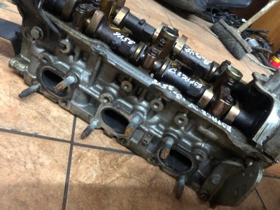 Головка ліва espace iv 03r 3.5 v6 фото №1