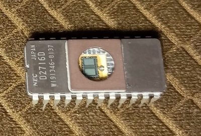 Pamięć EPROM NEC D2716D