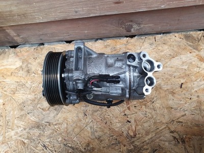 Компрессор насос кондиционера renault 926003358r фото №1