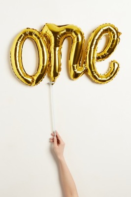 Balon foliowy z napisem "One" litery