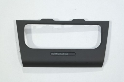 Vw golf vi рамка na панель кондиціонера 5k0858069 фото №1