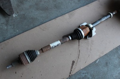 Renault zoe 2021r приводной вал правая 391003770r фото №1