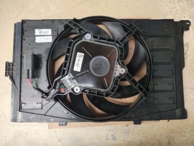 Bmw i3 вентилятор защита радиатора 8642143 8641948 фото №1