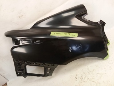 Lexus ls500 500h крыло правый задний задняя 2017- фото №1