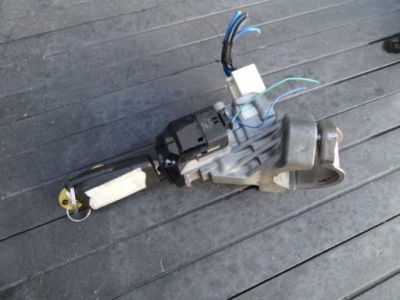 Peugeot 108 2016 1,0 замок запалювання + ключ оригінал фото №1