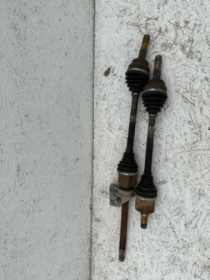 Ducato 3 рестайлінг  привідний вал ліва 2,3 136996108 фото №1