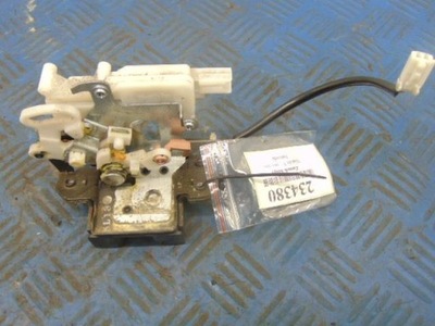 Mazda 5 замок задній кришки фото №1