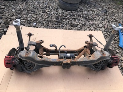 VIGA PARTE TRASERA EJE SUSPENSIÓN MAZDA 3 BK 2002-2007 BERLINA  