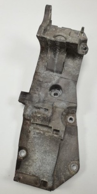 Кронштейн генератора citroen c5 3 3.0 9u3219k341ad фото №1