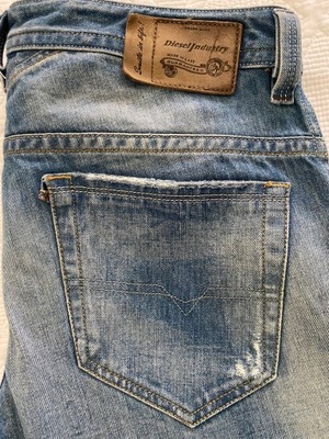 SPODNIE JEANSY DIESEL 32 SLIM