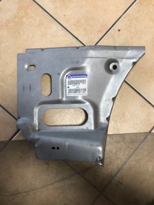 Обшивка задняя крыло 0053156618 dodge grand фото №1