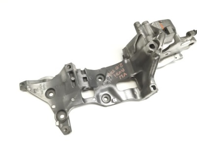 Audi vw skoda кронштейн генератора 2.0 tdi 04l903143b фото №1
