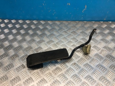 Педаль газу автоматична коробка передач mercedes-benz оригінальний номер 1293000004 фото №1