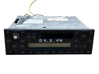 Радиопроигрыватель радио vw golf iv 1j0035186d фото №1