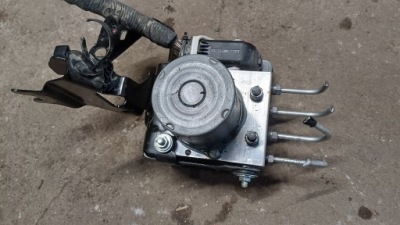 Renault clio v 19- насос abs 2265106627 фото №1