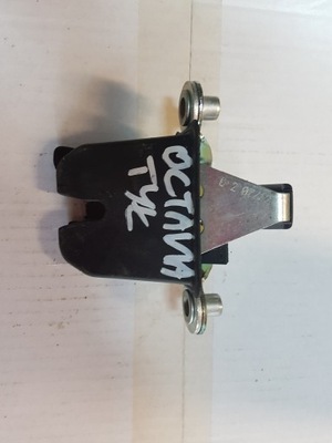 Замок кришки багажника skoda octavia ii kombi фото №1