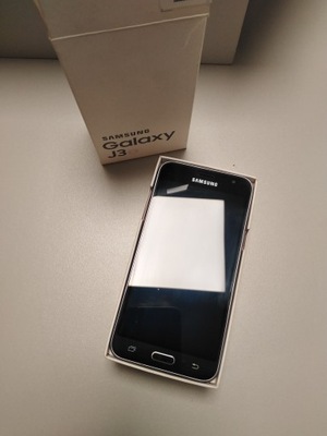 Smartfon Samsung Galaxy J3 1,5 GB / 8 GB 2016