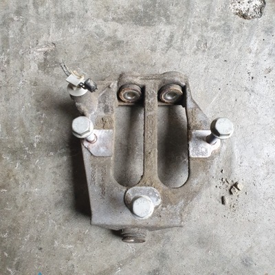 Actros mp4 arocsa кронштейн модуля дозатор wypalania каталізатора dpf фото №1