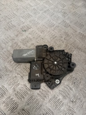 Corsa d моторчик скло правий перед 5000577 фото №1