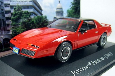 PONTIAC Firebird USA 1982 American Cars IXO 1/43 NEW!