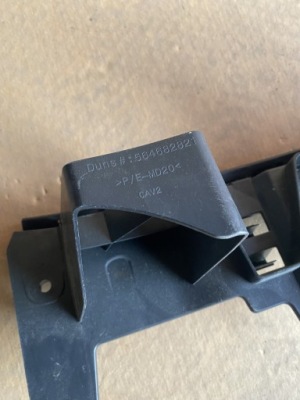 Напрямна бампера задня opel corsa f 9829543480 фото №1