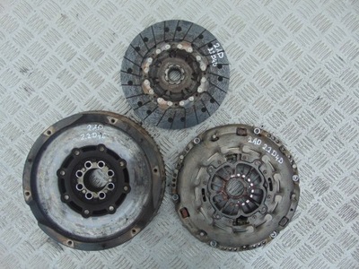 Toyota avensis corolla колесо двухмассовый 2.2 d4d фото №1