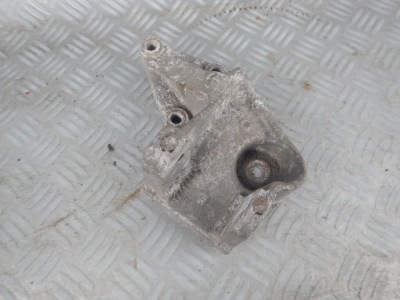 Citroen c8 peugeot 807 lift 2.0 16v кронштейн двигателя фото №1