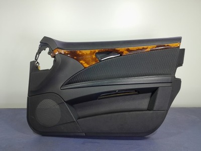 Mercedes e w211 обшивка оббивка двері перед права фото №1