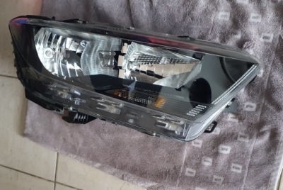 Ford connect tourneo mk3 2k7 23- лампа перед права фото №1