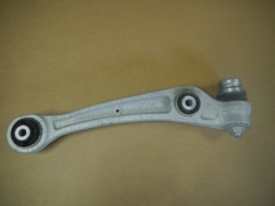 Audi a4 a5 рычаг перед правый 8k0407156b фото №1