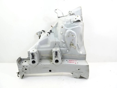 Toyota yaris iii lift лонжерон права чверть фото №1