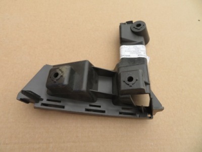 Volvo оригинальный номер 30678650 направляющая бампера фото №1