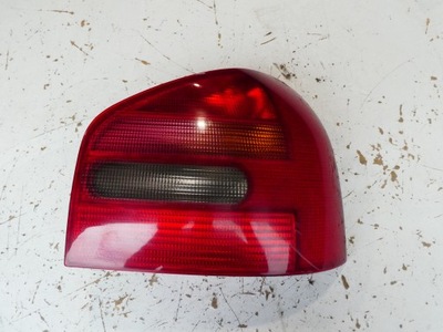 Лампа правий задня audi a3 8l 8l0945096 фото №1