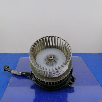 Yaris i вентилятор воздуходувка обдув 194000-1210 фото №1