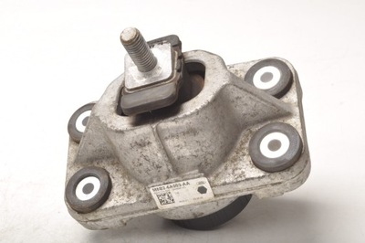 Defender l663 3.0 d200 кронштейн подушка двигателя фото №1