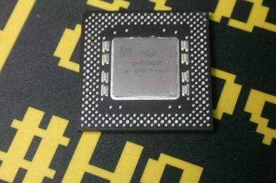 RETRO Procesor Intel Pentium MMX 200 1 x 0,2 GHz