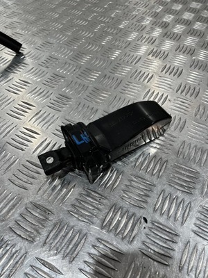 Обмежувач двері задня лівий skoda scala 19- фото №1