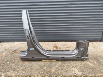 Mercedes a klasa w177 hb 2019 порог блок двигателя правый фото №1