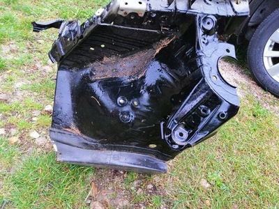 Toyota sienna 2014 четверть подкрылок лонжерон фото №1