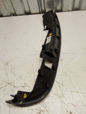 Renault scenic iii защита корпус рамка спидометра 682406857r фото №1