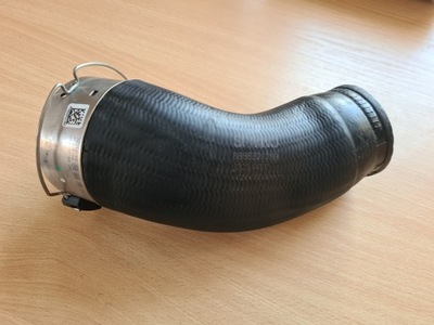 Труба шланг інтеркулер volvo xc40 32224400 фото №1