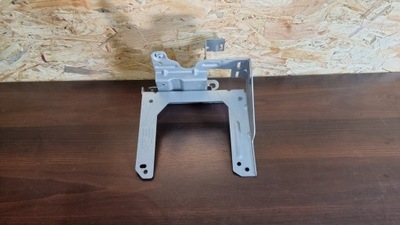 Volvo xc40 кронштейн гібрид фото №1