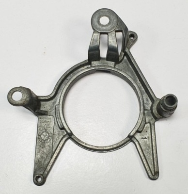 Кронштейн колонки mercedes w124 3.2 1404640534 фото №1