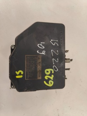 Lexus оригінальний номер 44540-53280 89541-53130 насос abs фото №1