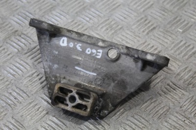 Кронштейн кронштейн bmw 5 e60 6761107 фото №1