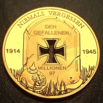 Niemcy, Poległym Żołnierzom w latach 1914 - 1945 , pozłacany medal ,kopia