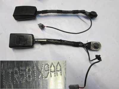 Dodge charger 2011 замок поперечина перед правое левая клипса передняя пряжка фото №1